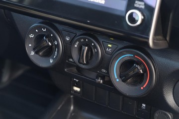 https://dvg-vehicle-assets.s3.amazonaws.com/79719/d6mvrbwnlnzykir4q0907juuc.jpg
