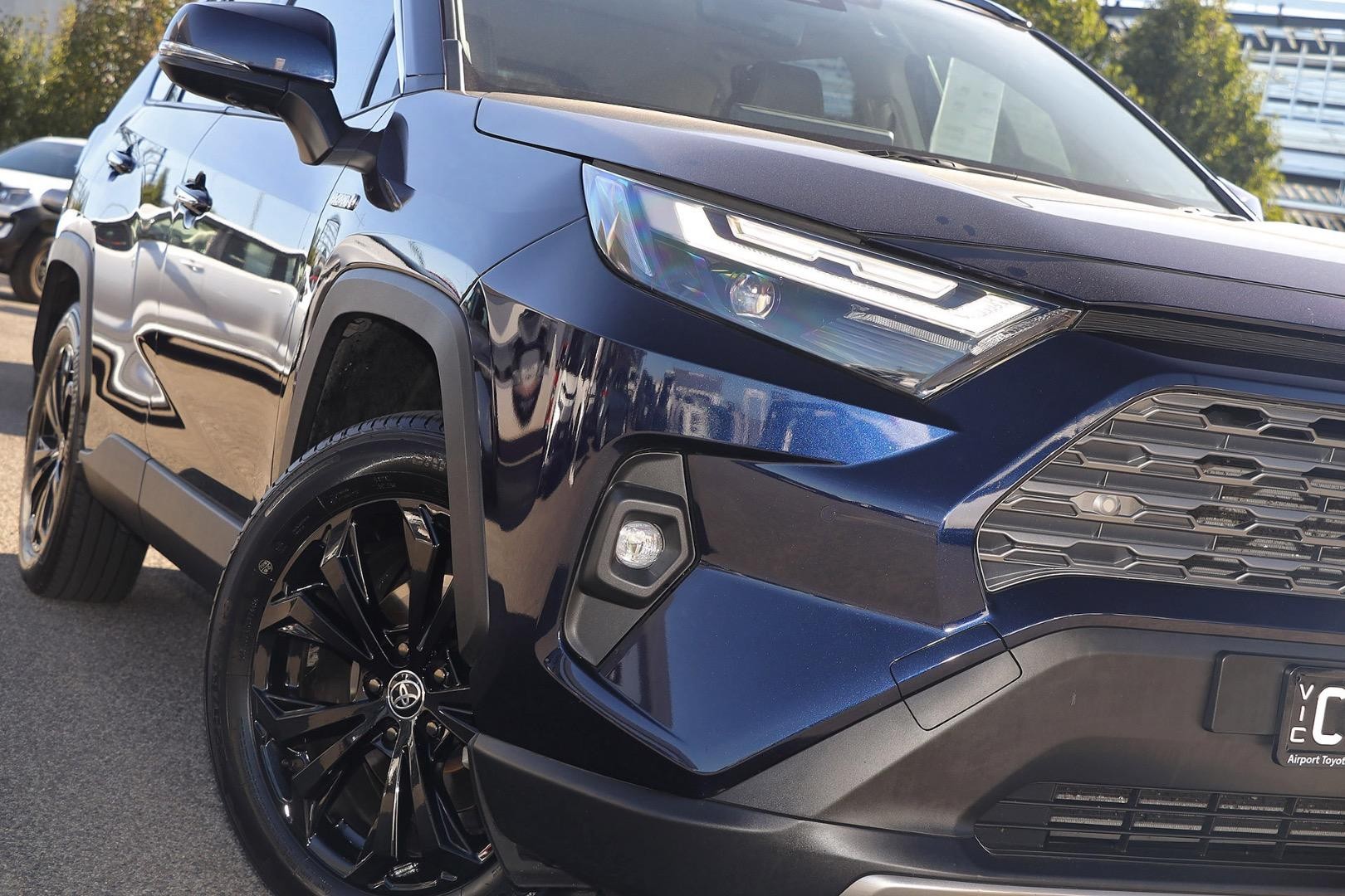 Toyota Rav4 image 2