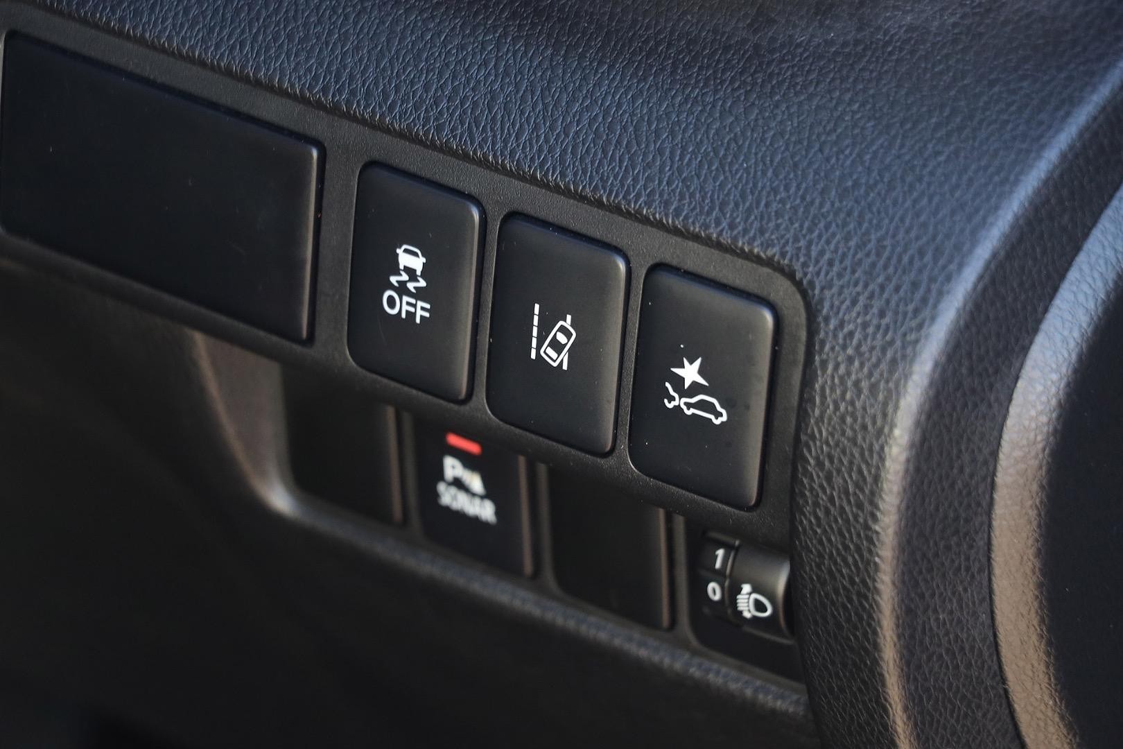 Mitsubishi Eclipse Cross image 4