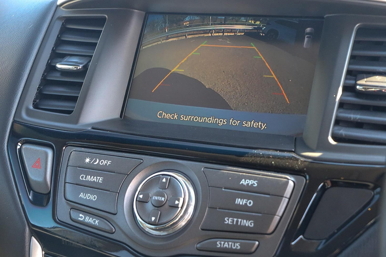 Nissan Pathfinder image 3