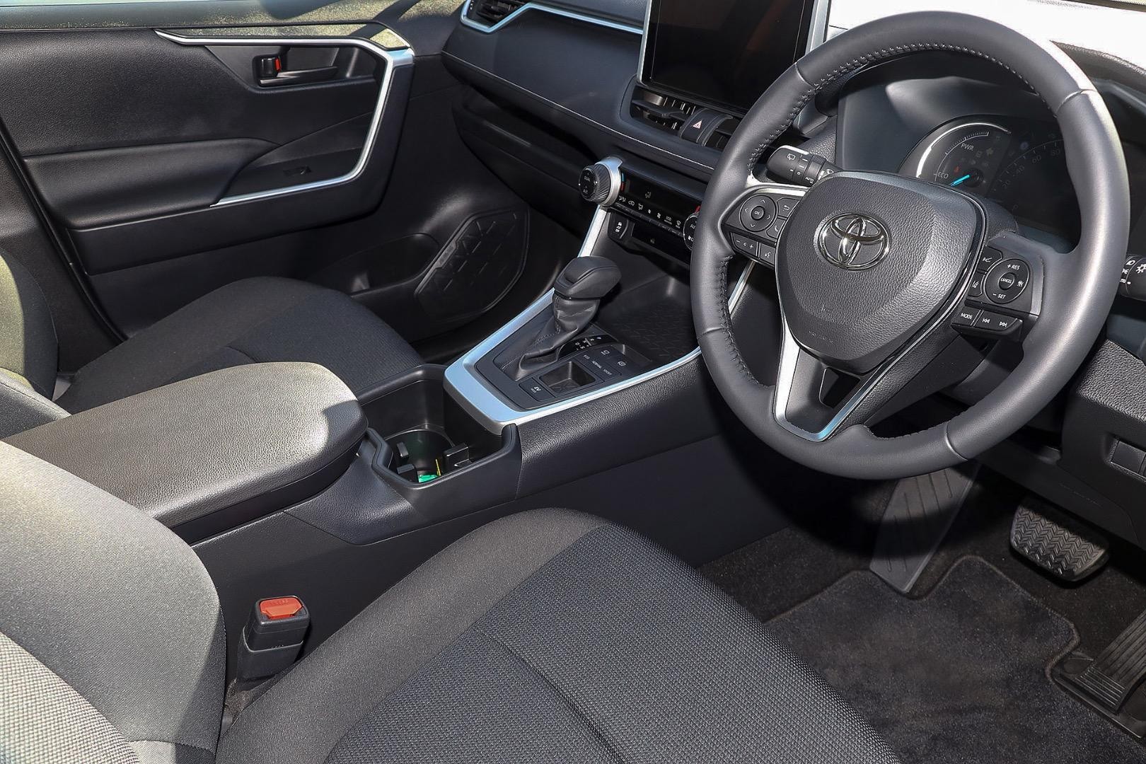 Toyota Rav4 image 2