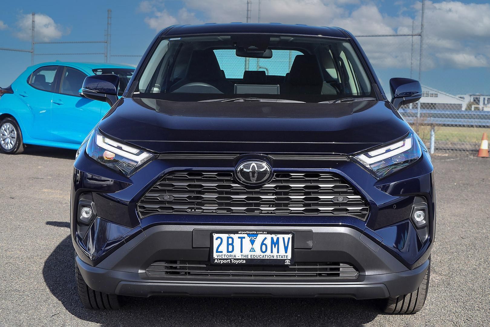 Toyota Rav4 image 3