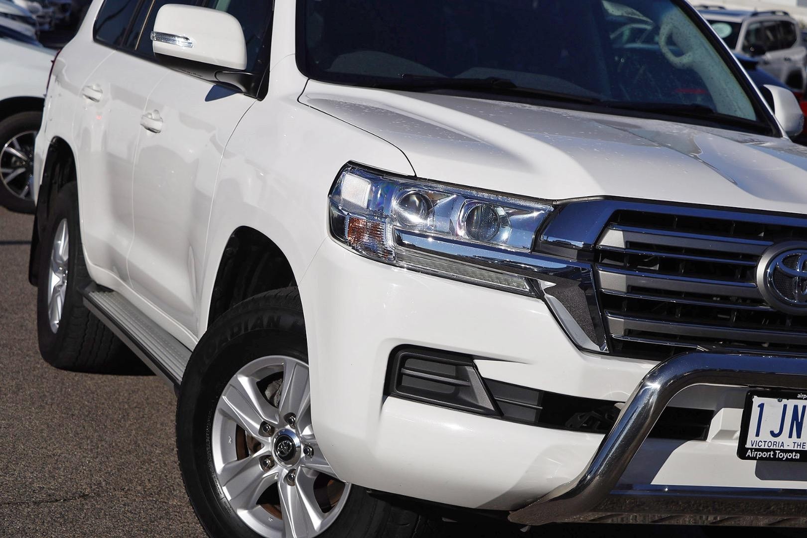 Toyota Landcruiser image 2