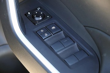 https://dvg-vehicle-assets.s3.amazonaws.com/79753/3d8qdeg420fbg68i9rtk8txm2.jpg