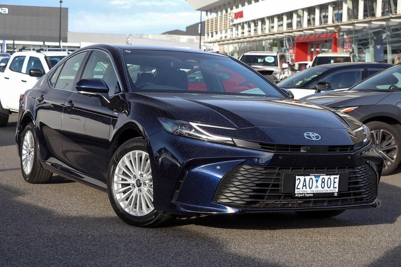 Toyota Camry image 1