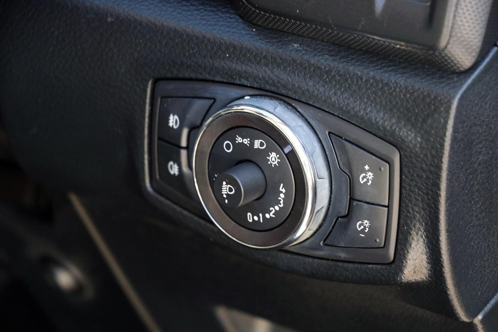 Ford Everest image 3