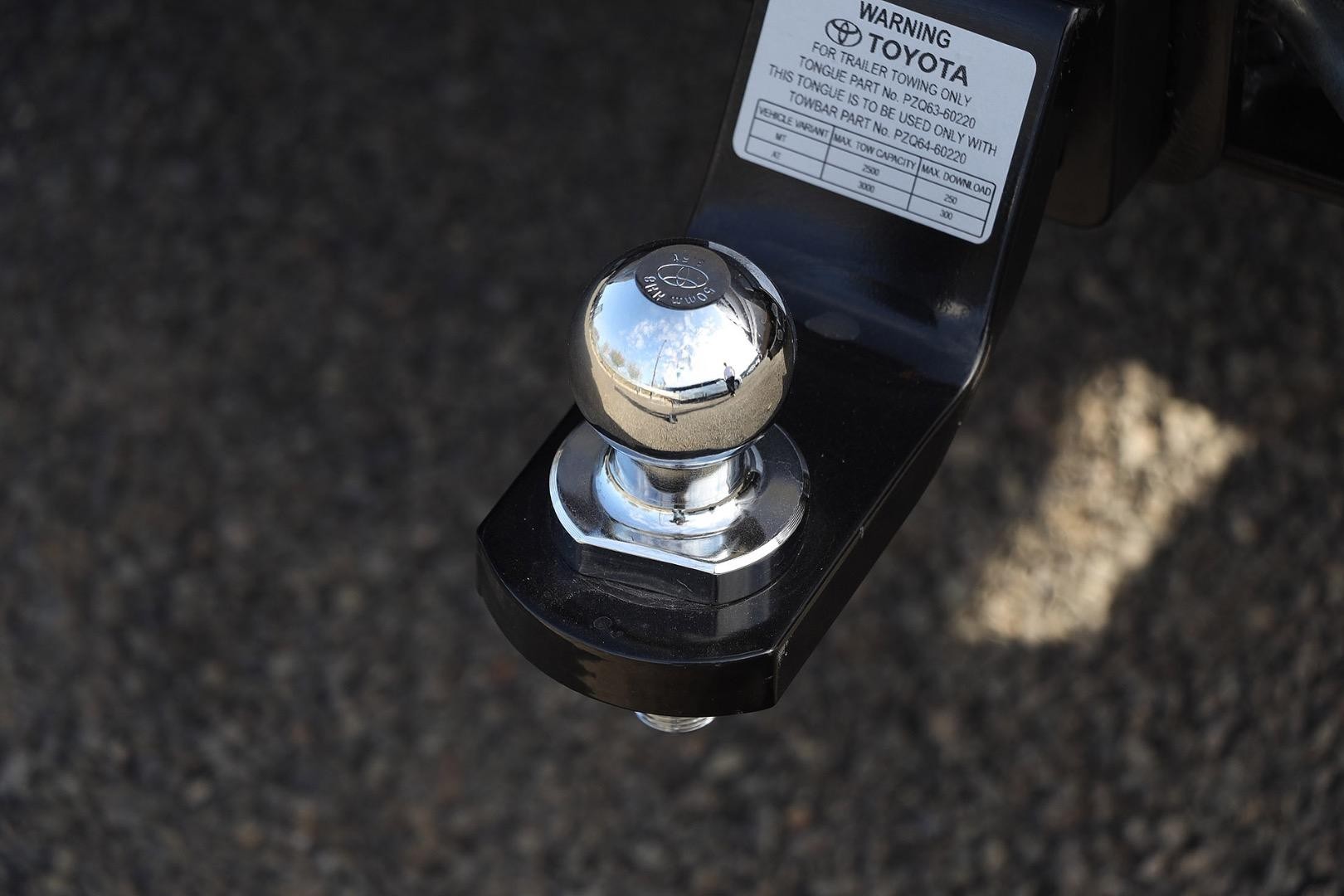 Toyota Landcruiser Prado image 2