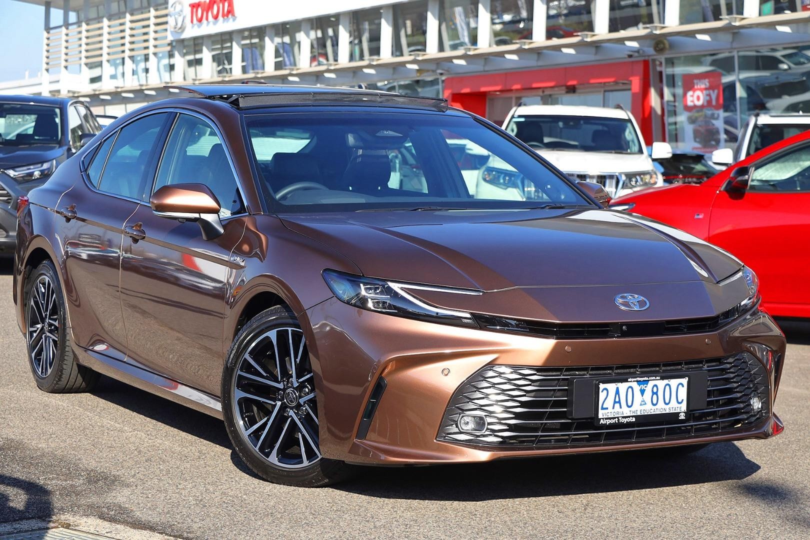Toyota Camry image 1