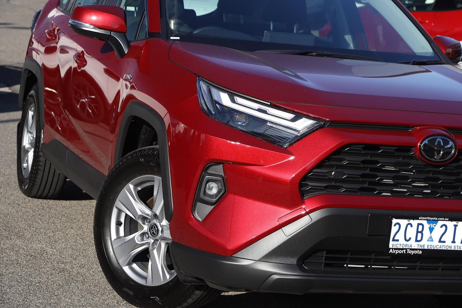Toyota Rav4 image 2