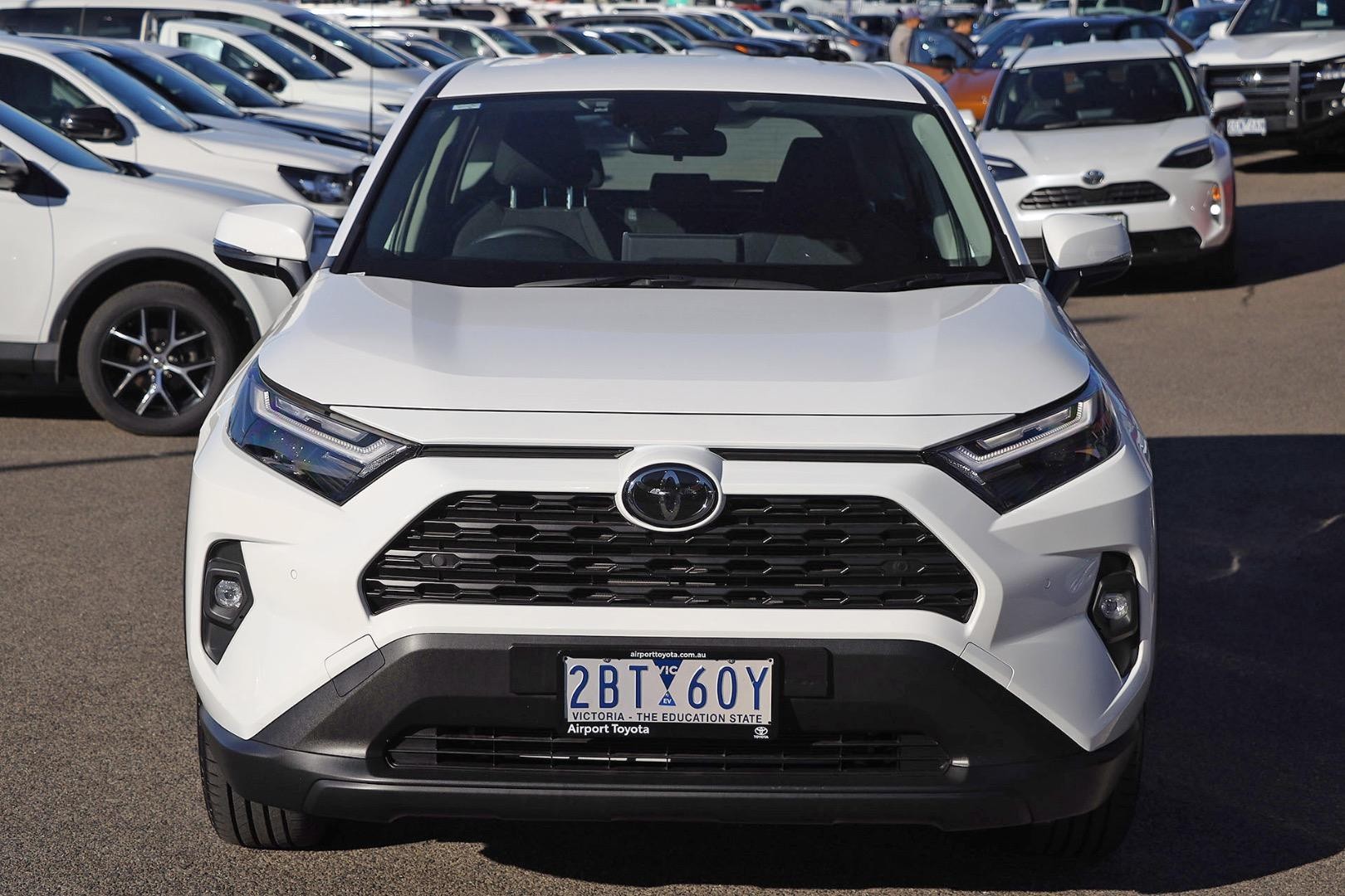 Toyota Rav4 image 3