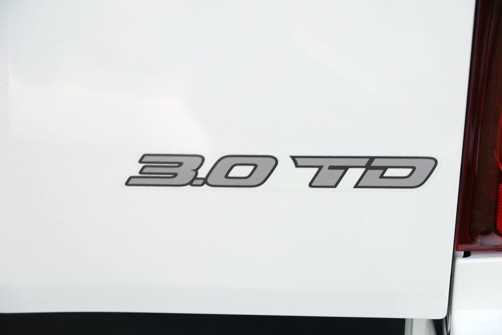 Isuzu D-max image 2