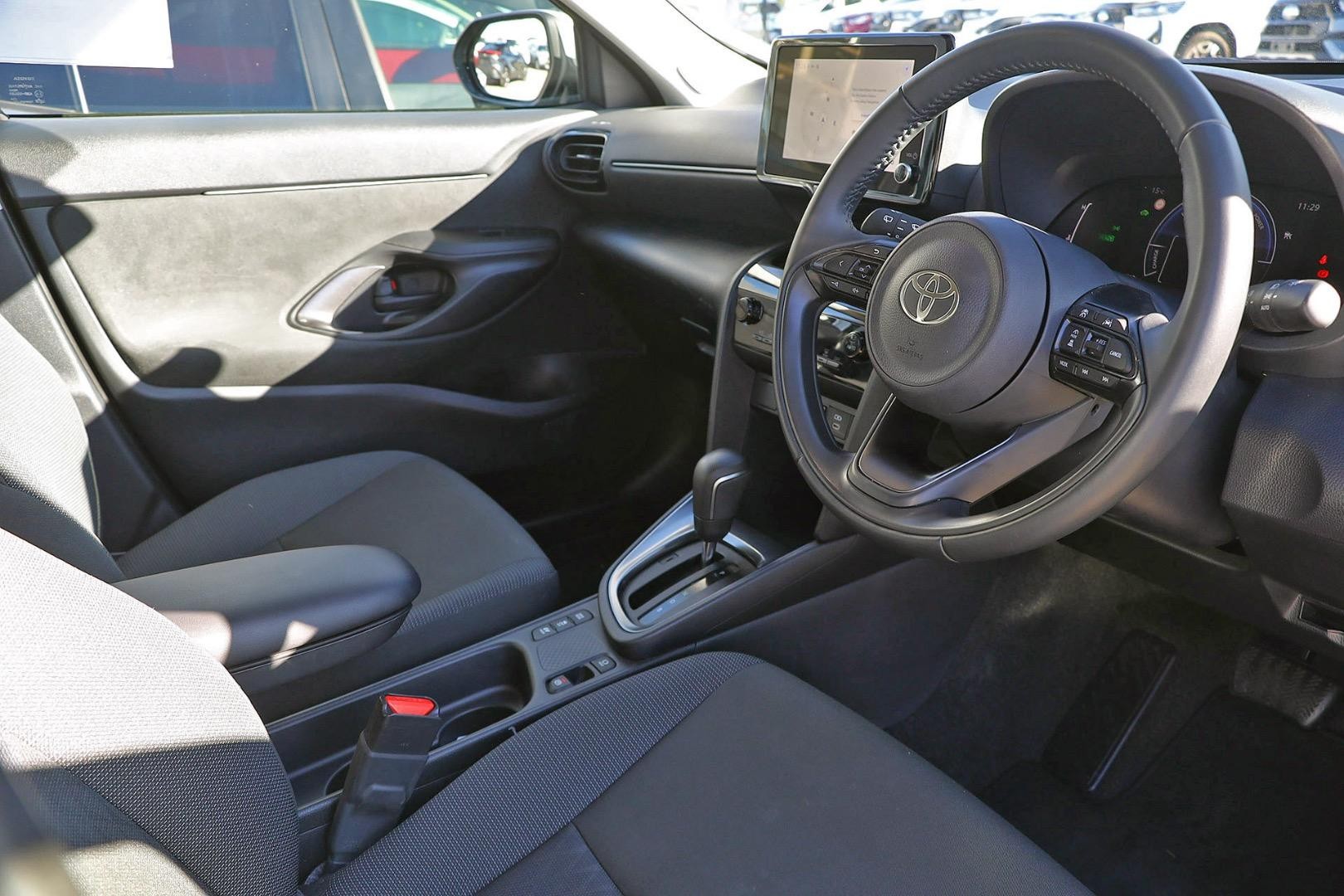 Toyota Yaris Cross image 2