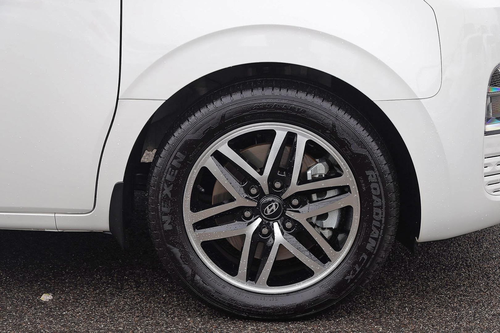 Hyundai Staria image 4