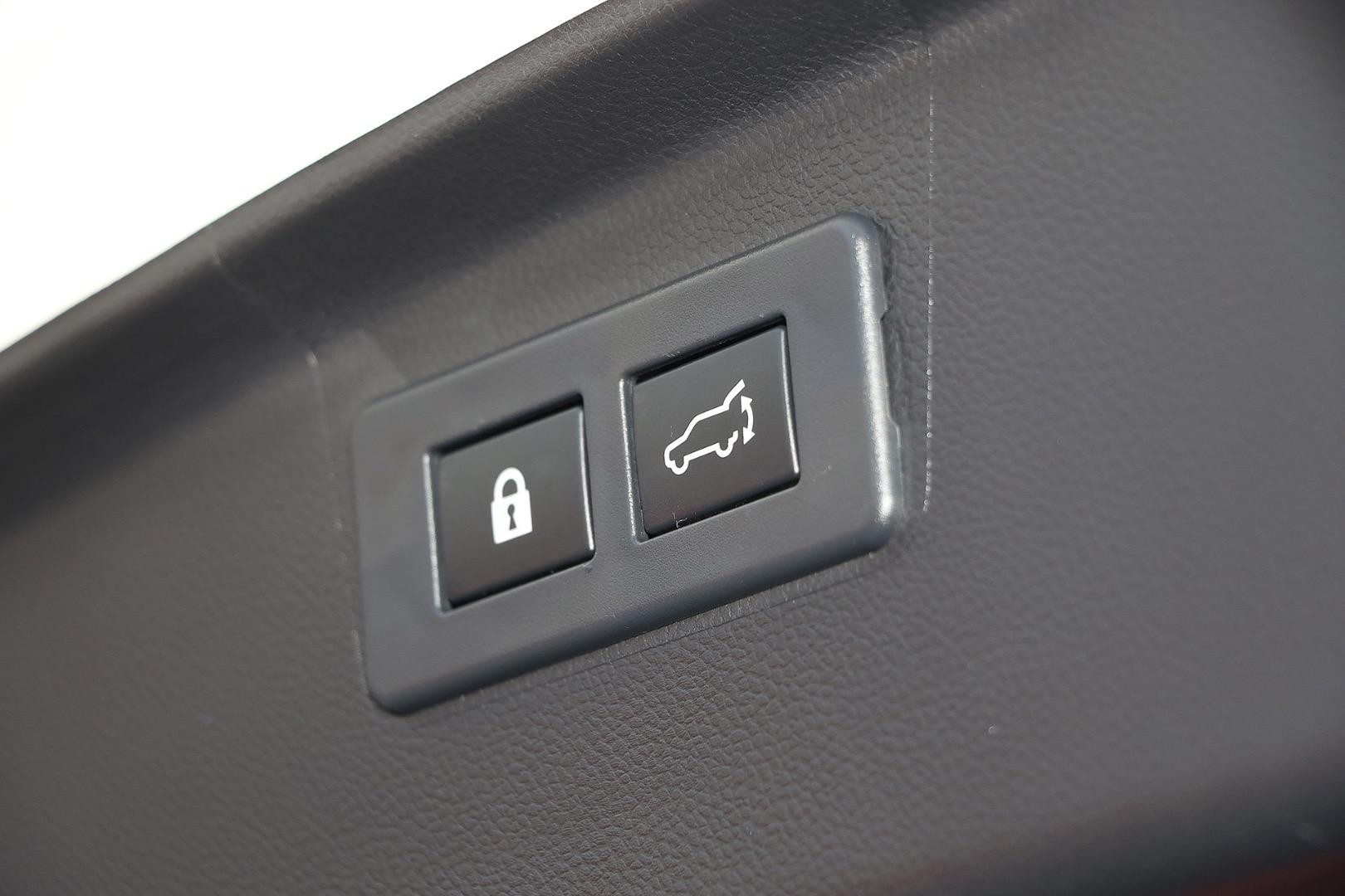 Subaru Outback image 2