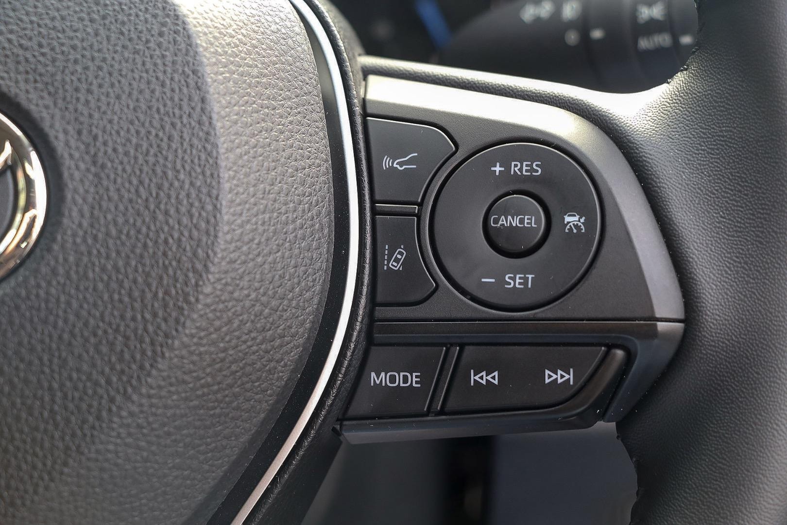 Toyota Rav4 image 3