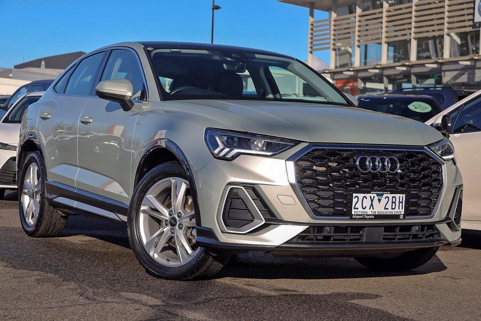 Audi Q3 image 1