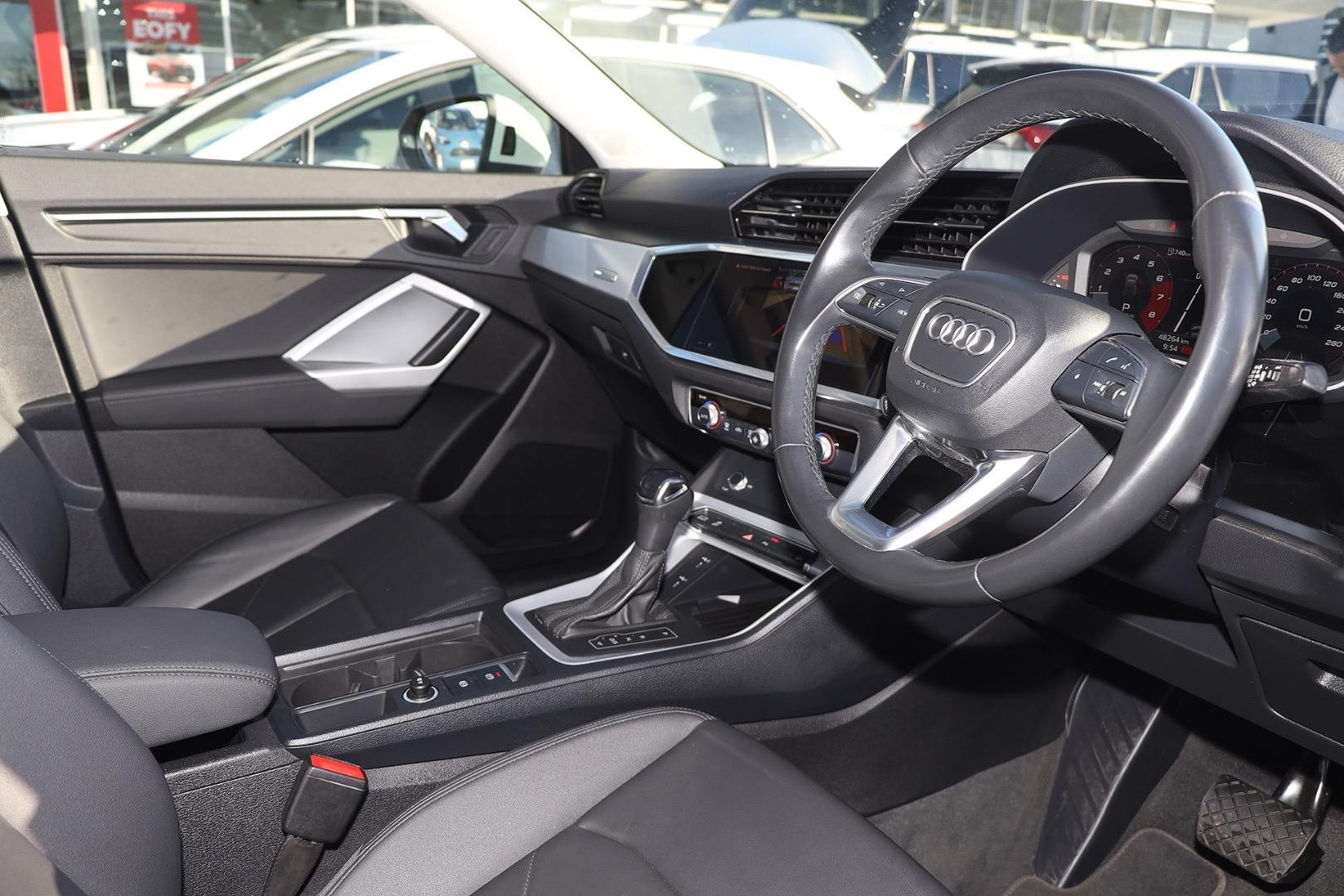 Audi Q3 image 3