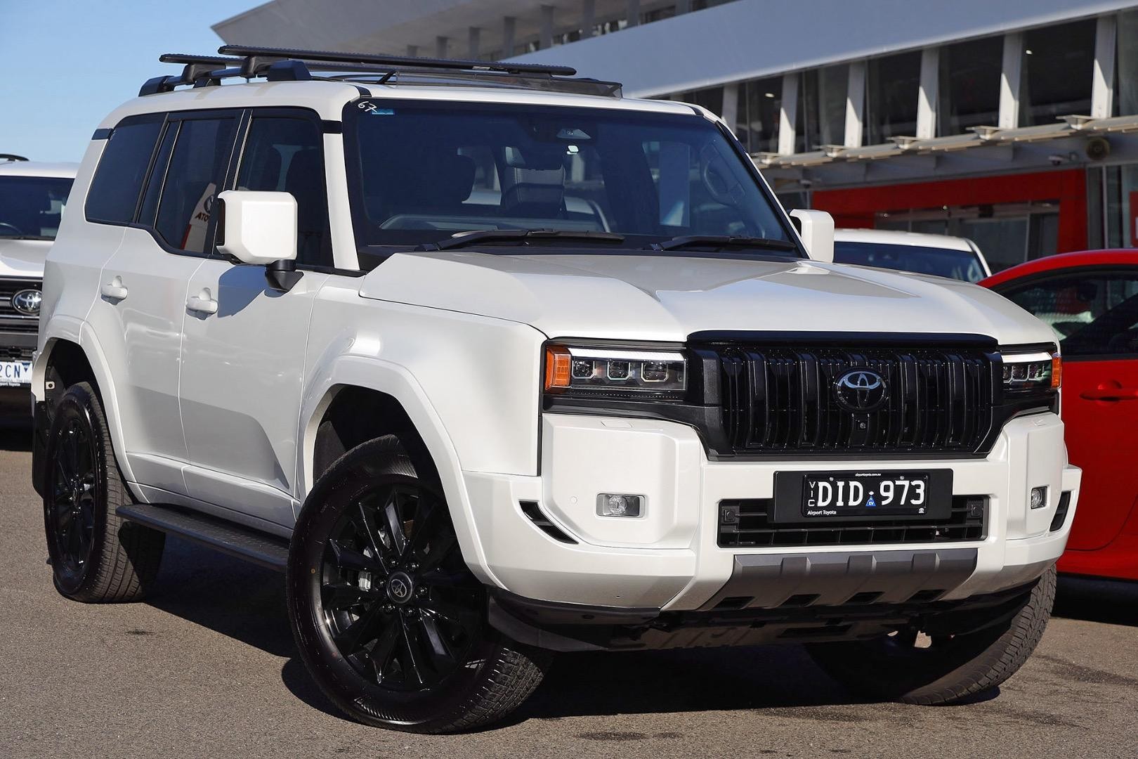 Toyota Landcruiser Prado image 1