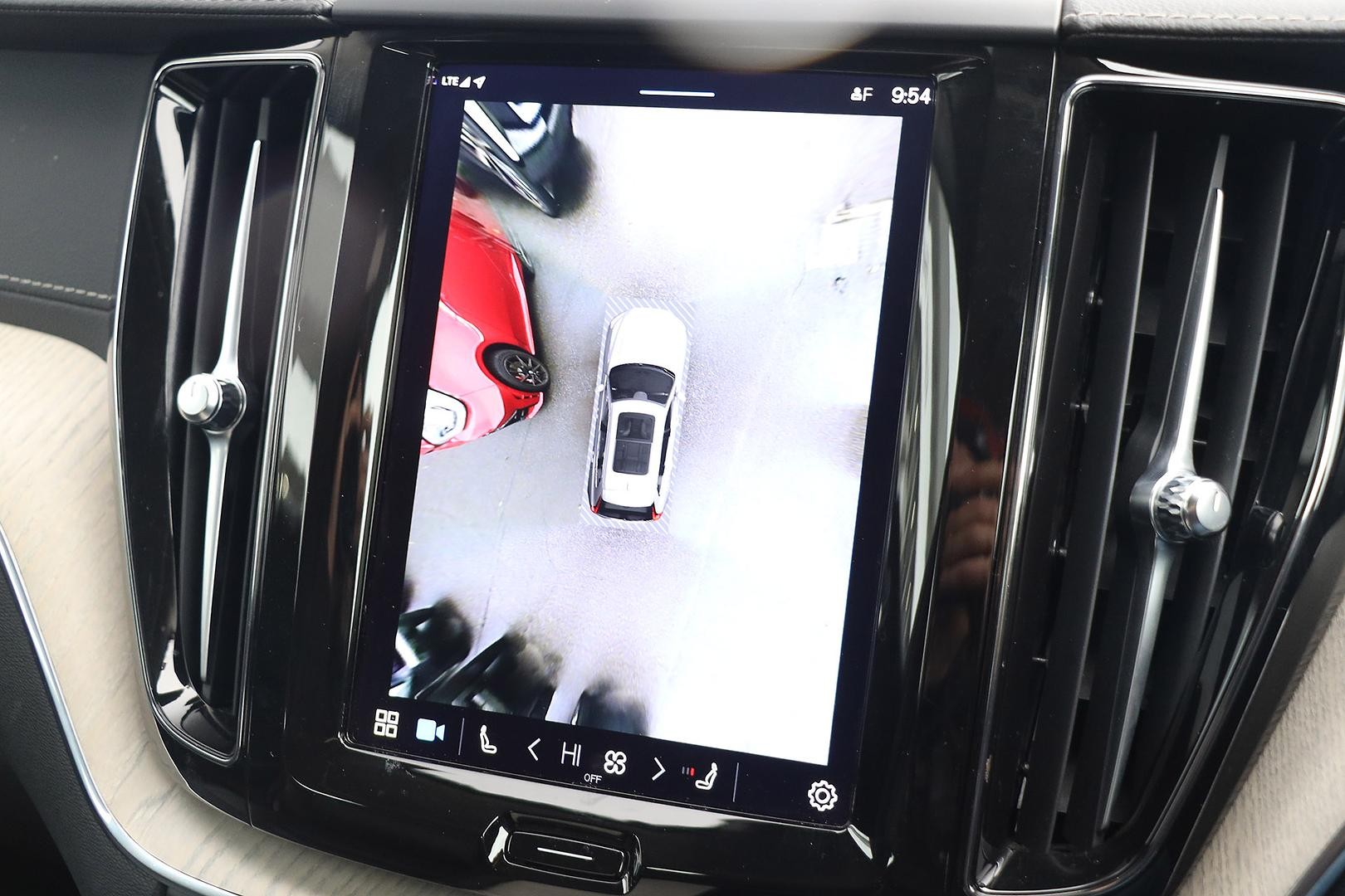 Volvo Xc60 image 3