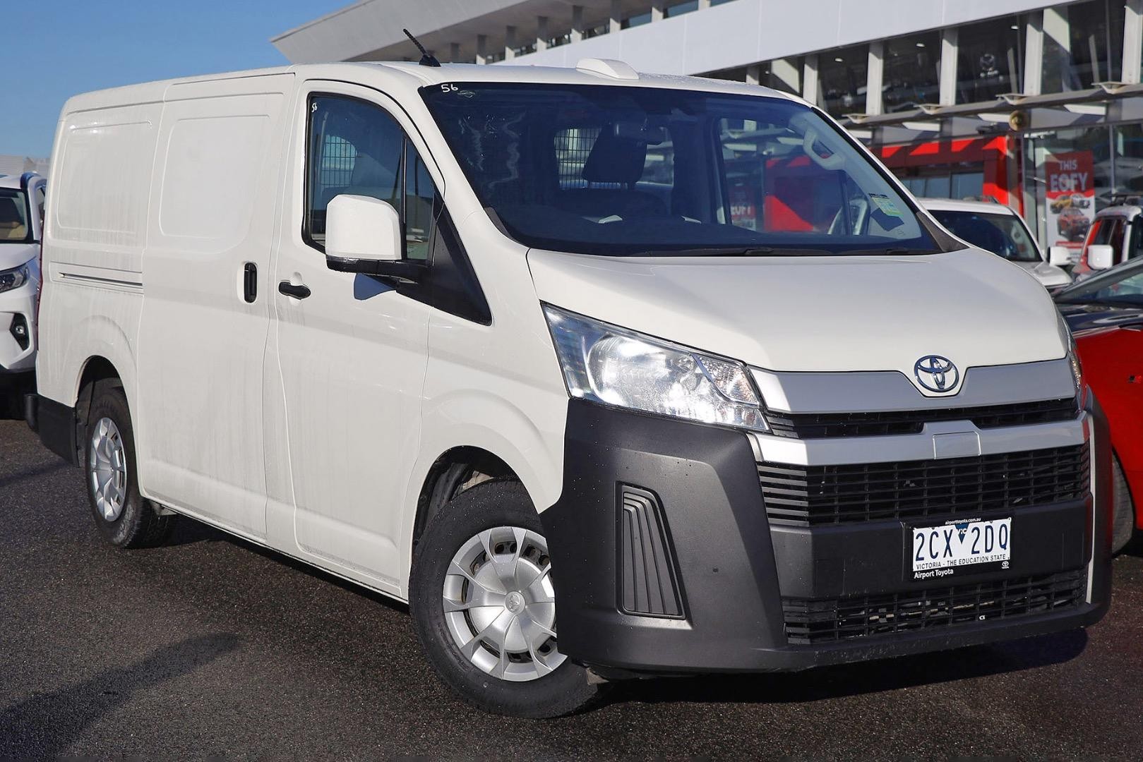 Toyota Hiace image 1