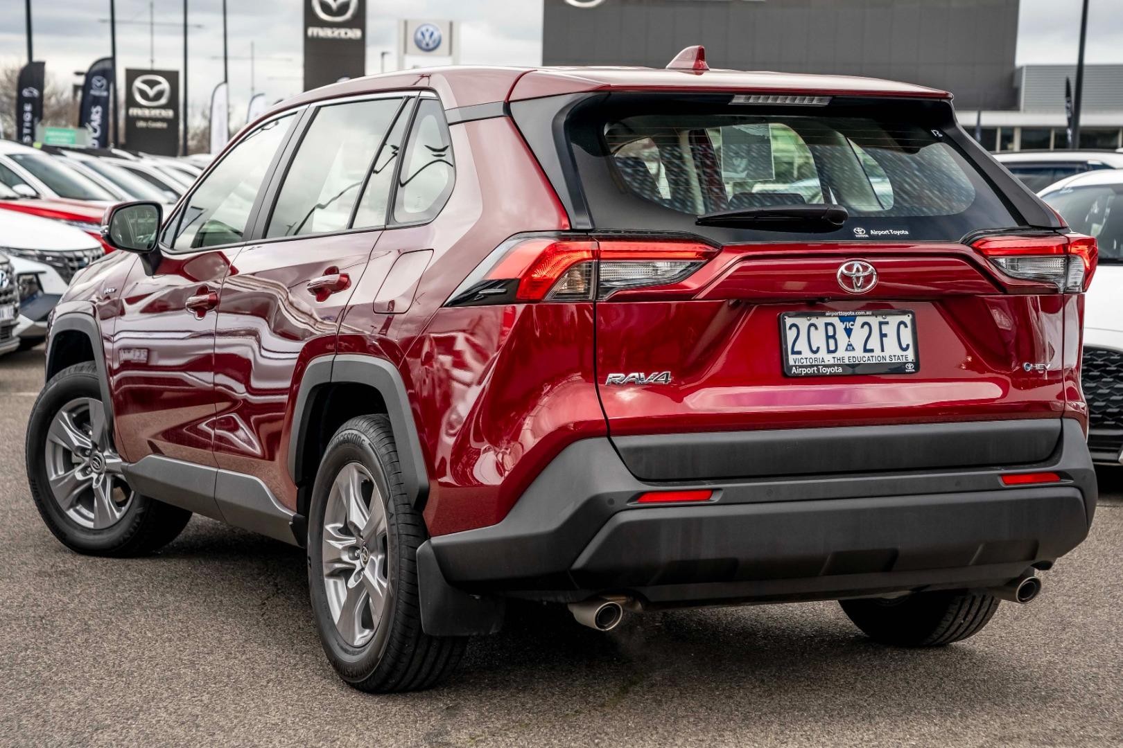 Toyota Rav4 image 2