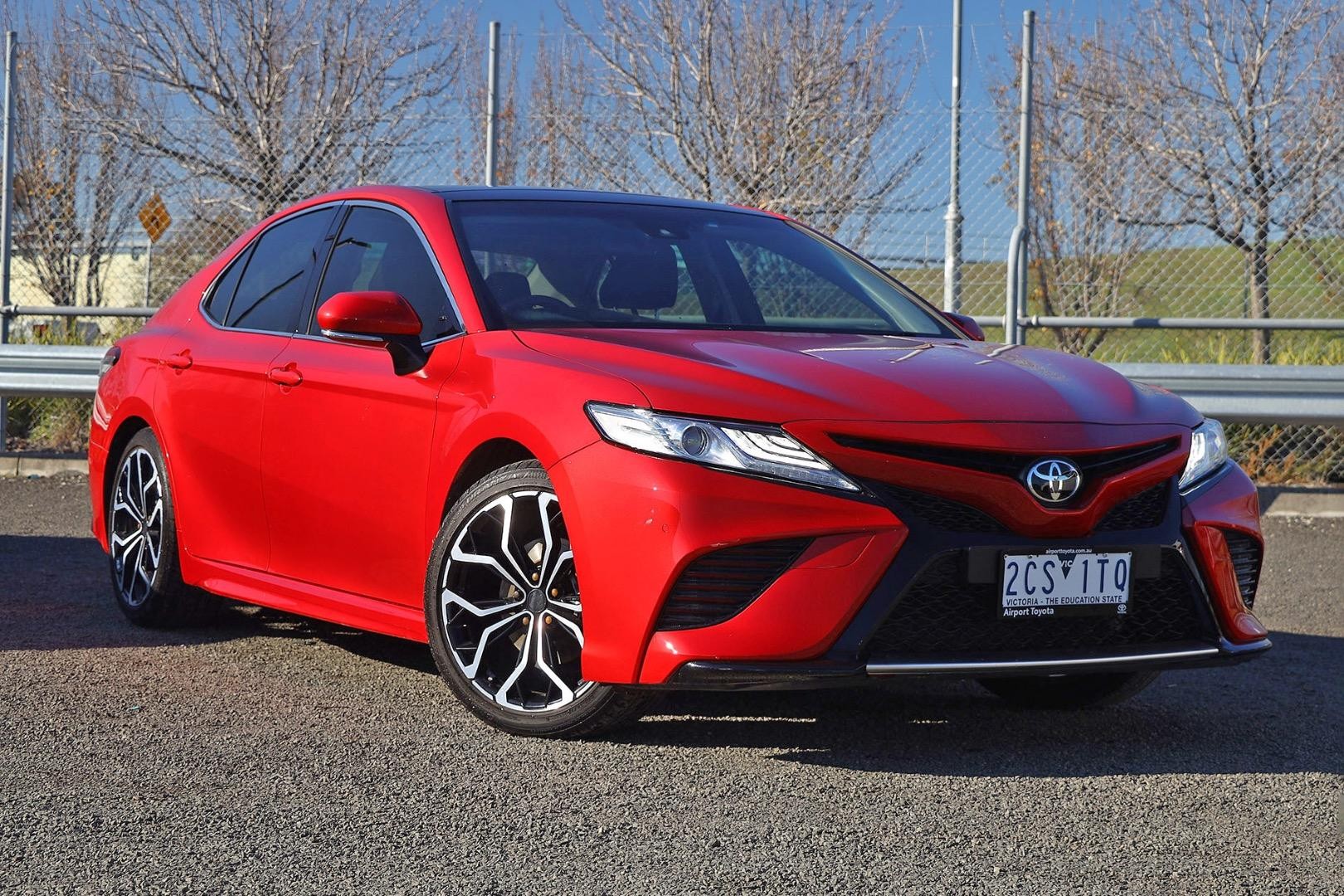Toyota Camry image 1