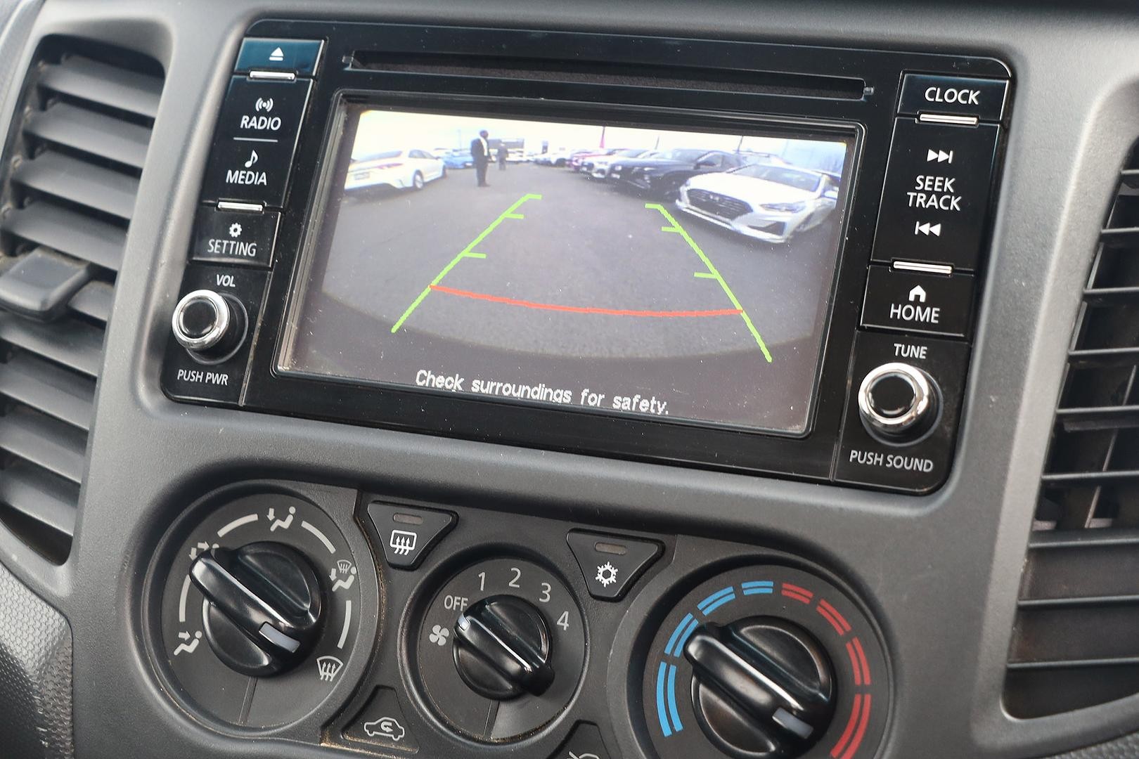 Mitsubishi Triton image 3