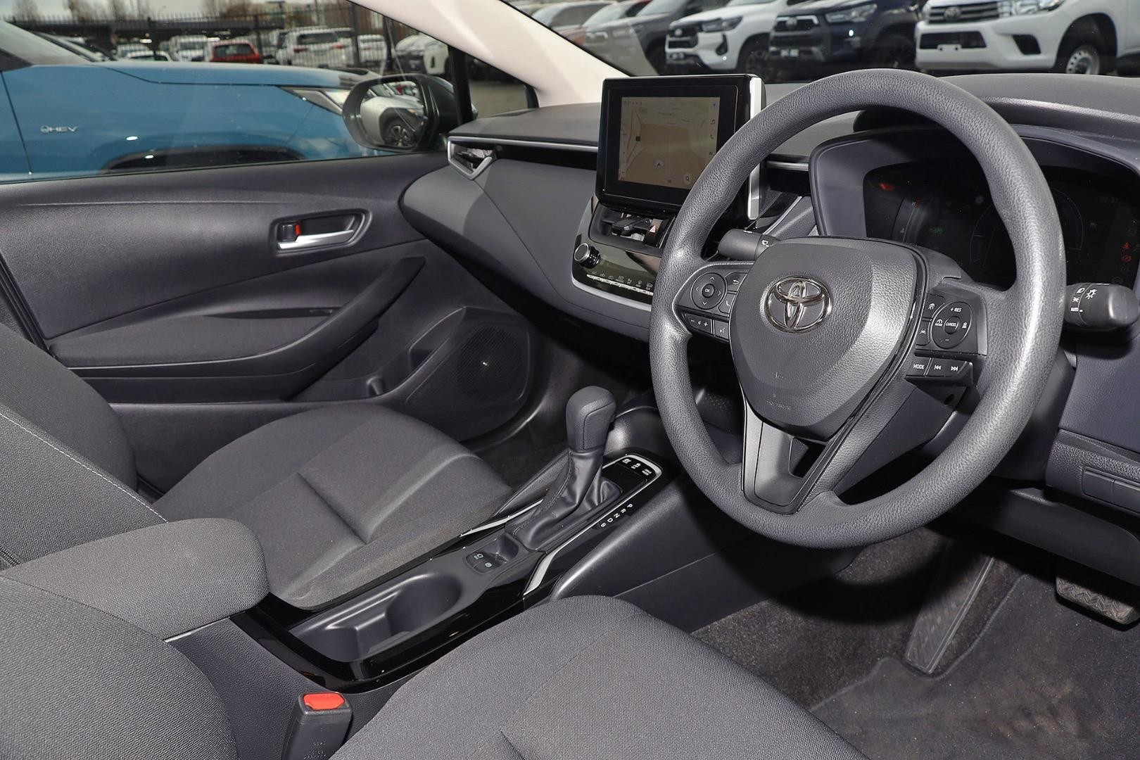 Toyota Corolla image 2