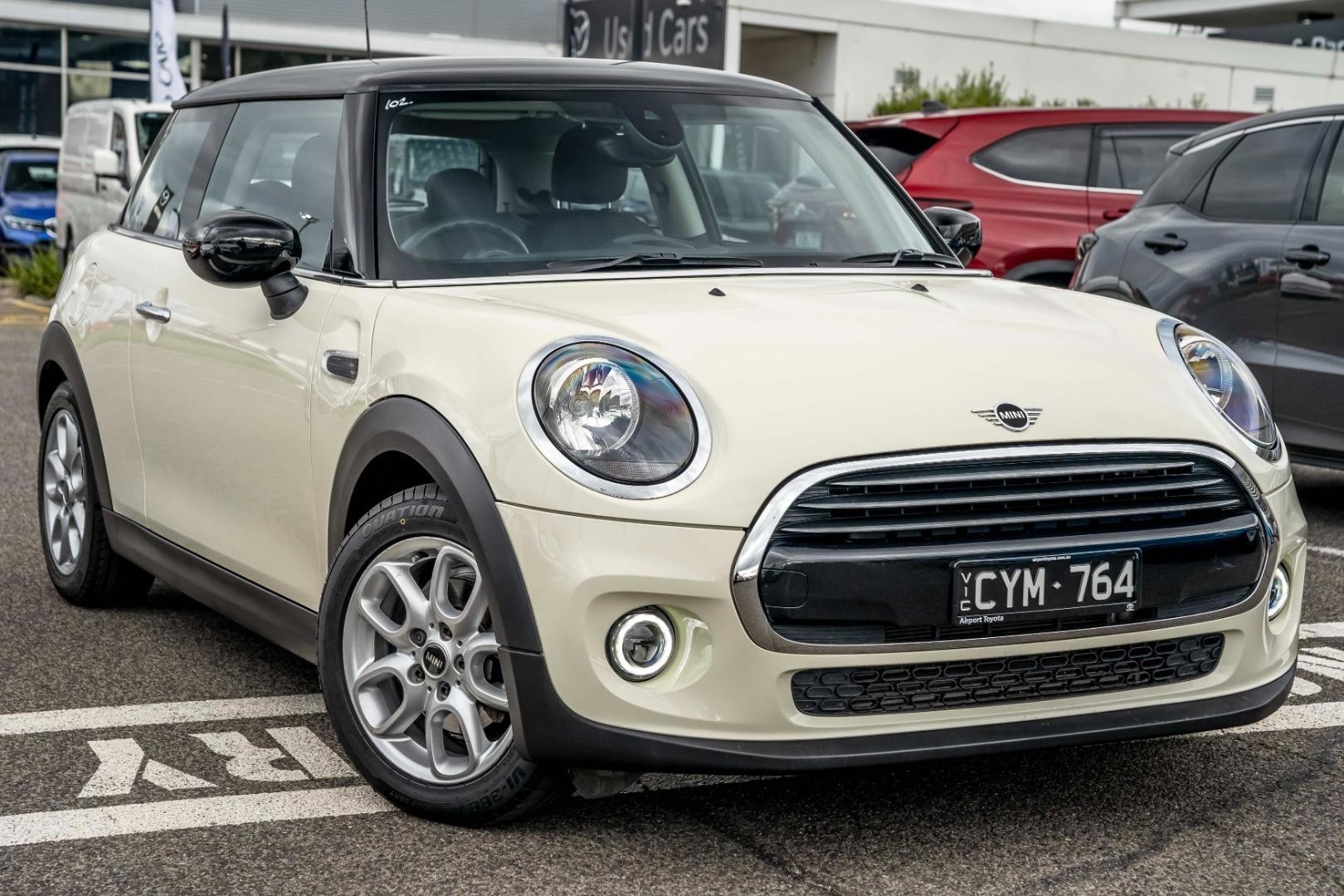 Mini Hatch image 1