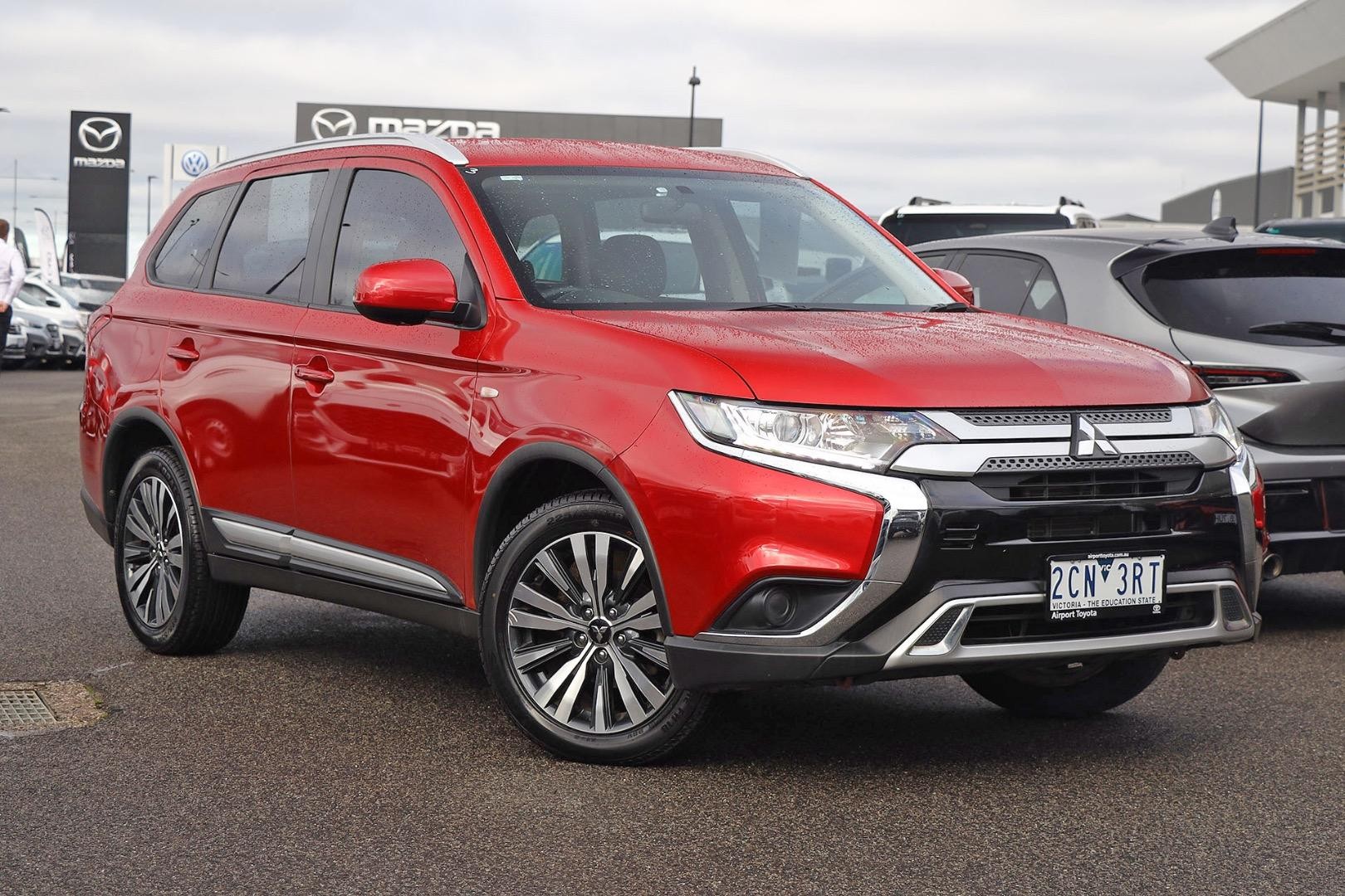 Mitsubishi Outlander image 1