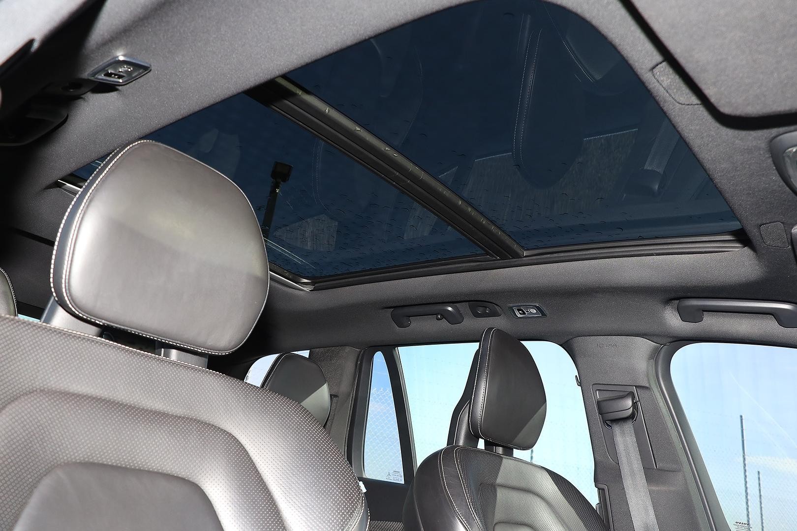 Volvo Xc90 image 2