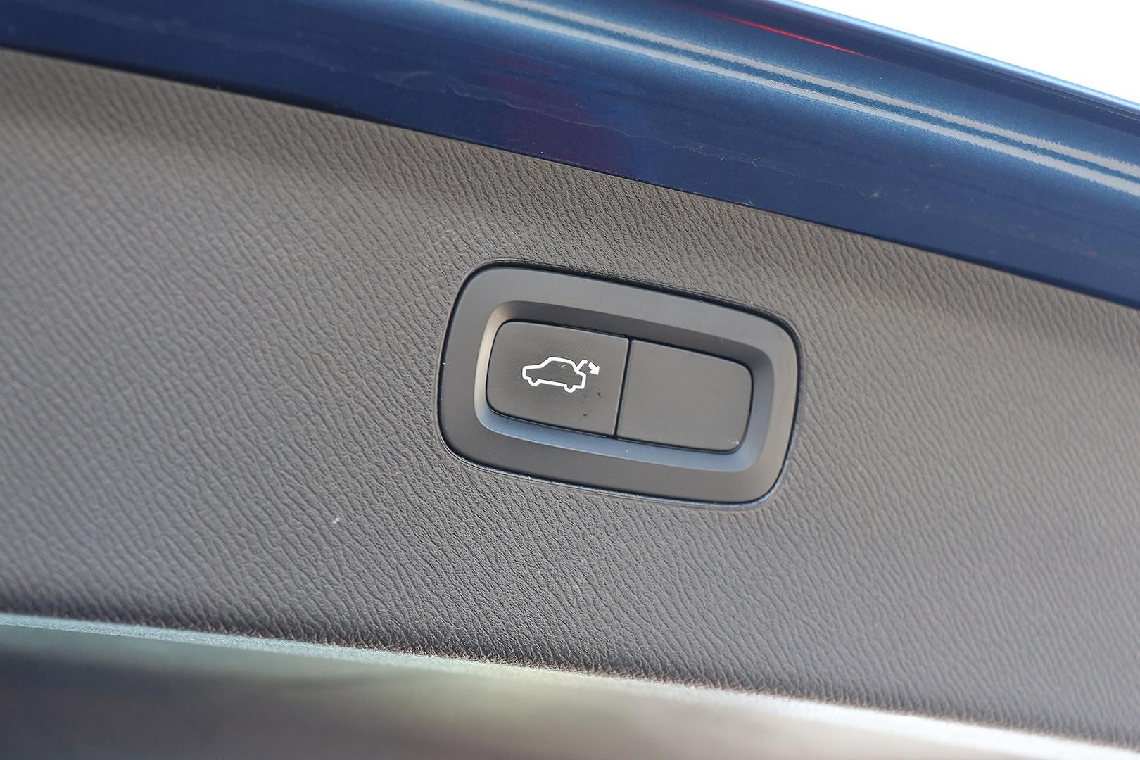 Volvo Xc90 image 4