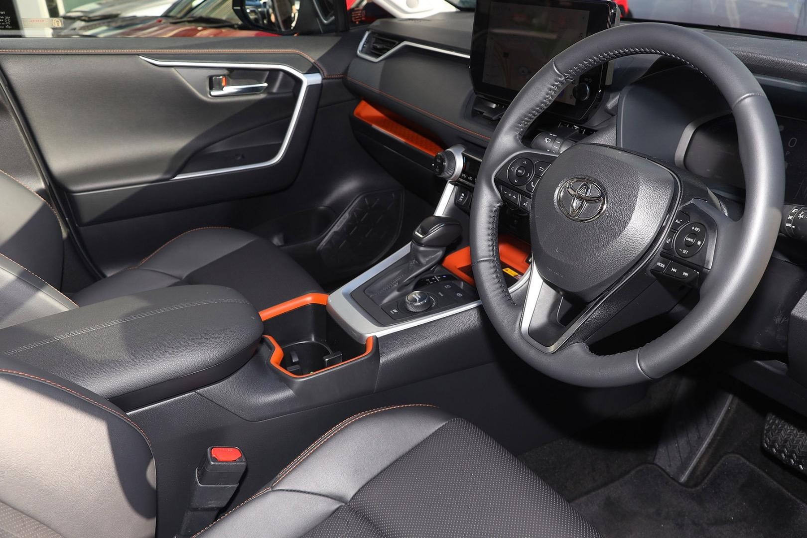 Toyota Rav4 image 3