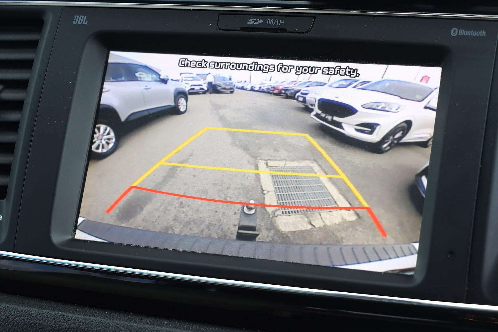 Kia Carnival image 4