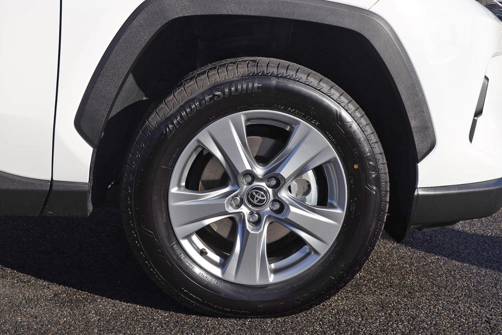 Toyota Rav4 image 4