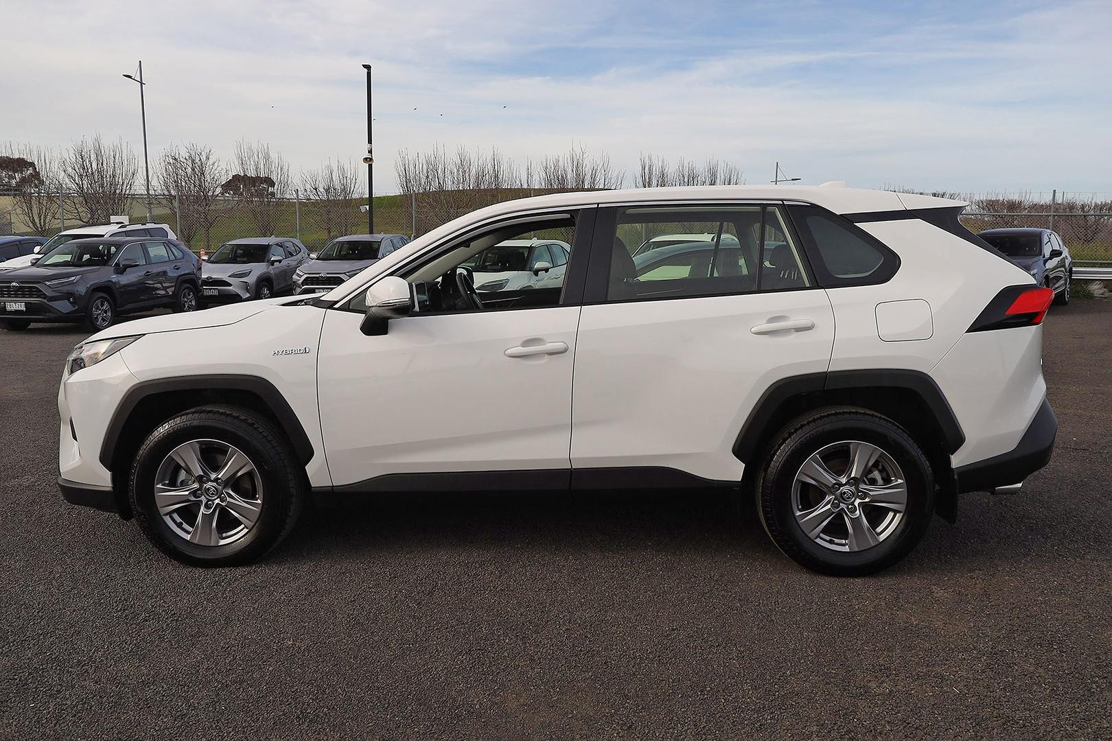 Toyota Rav4 image 4