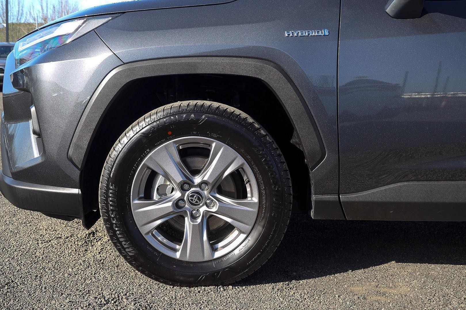 Toyota Rav4 image 4