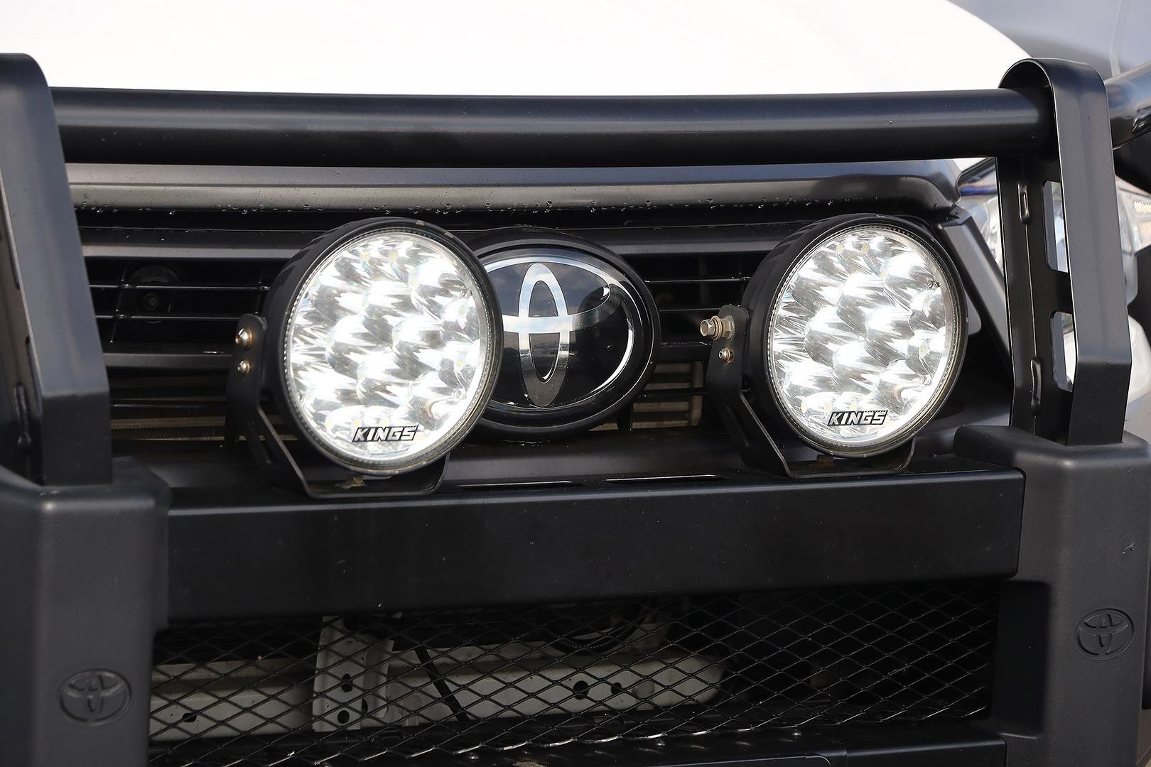 Toyota Hilux image 3