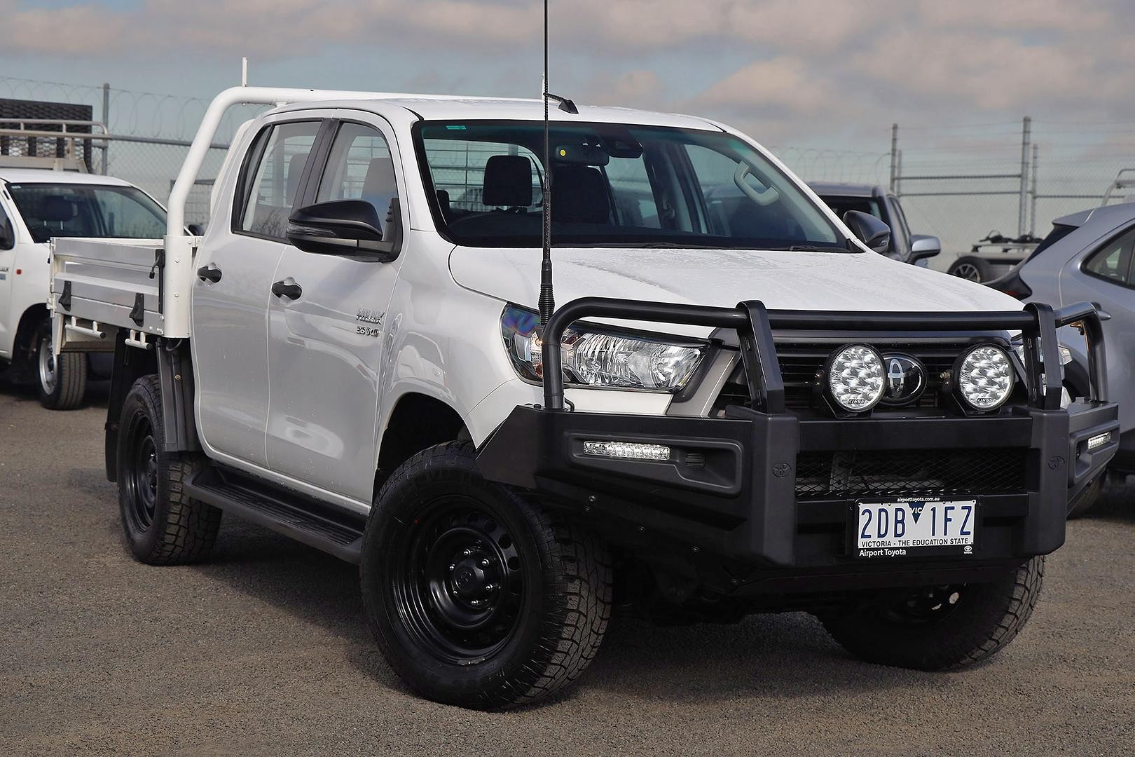 Toyota Hilux image 1