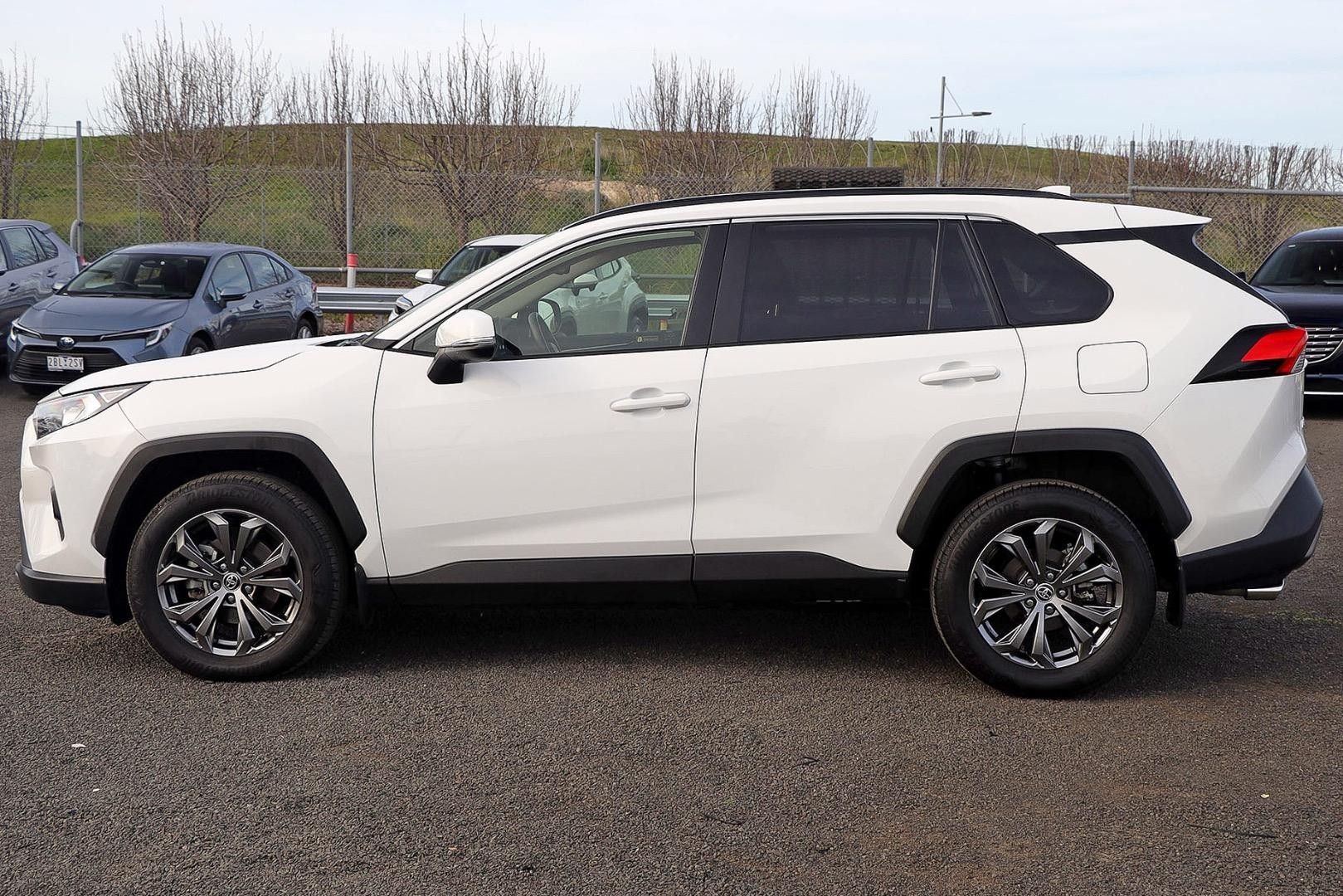 Toyota Rav4 image 4