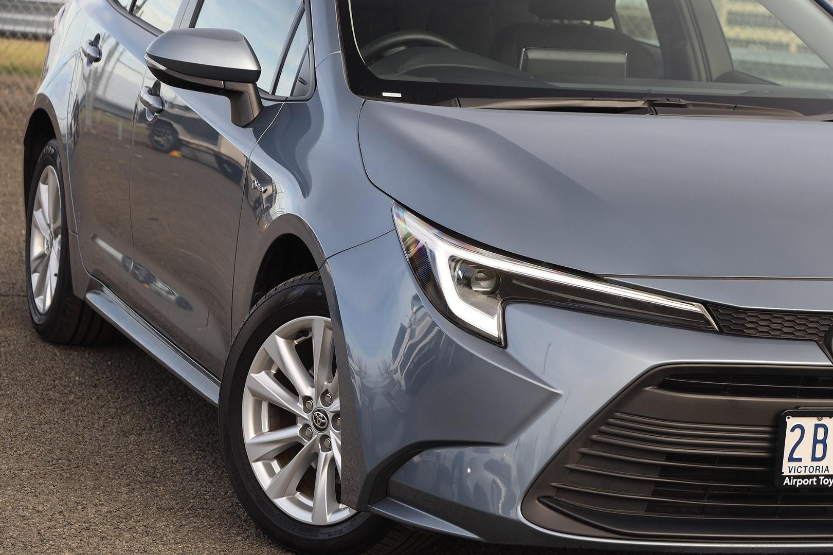 Toyota Corolla image 2