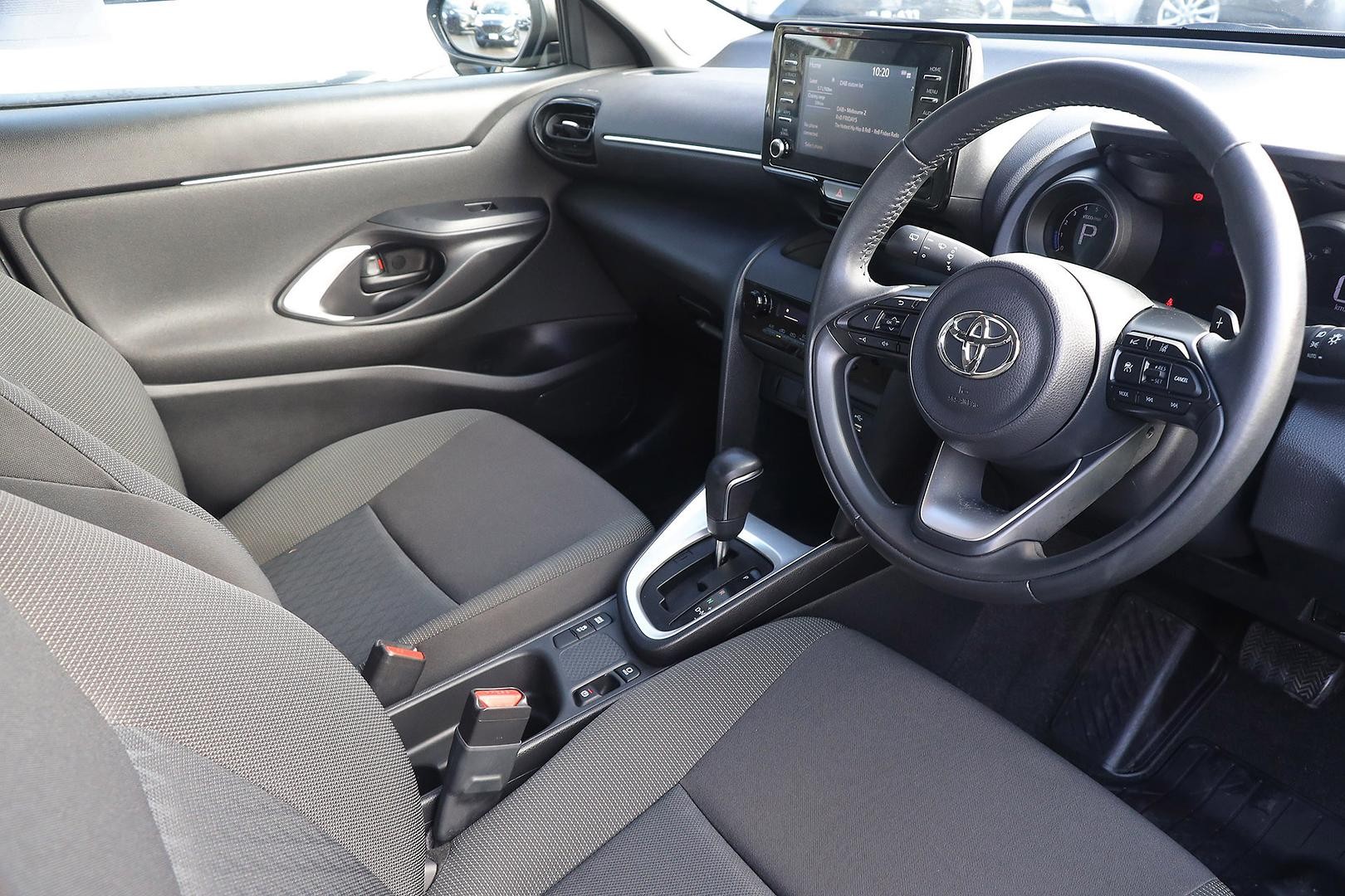 Toyota Yaris Cross image 2
