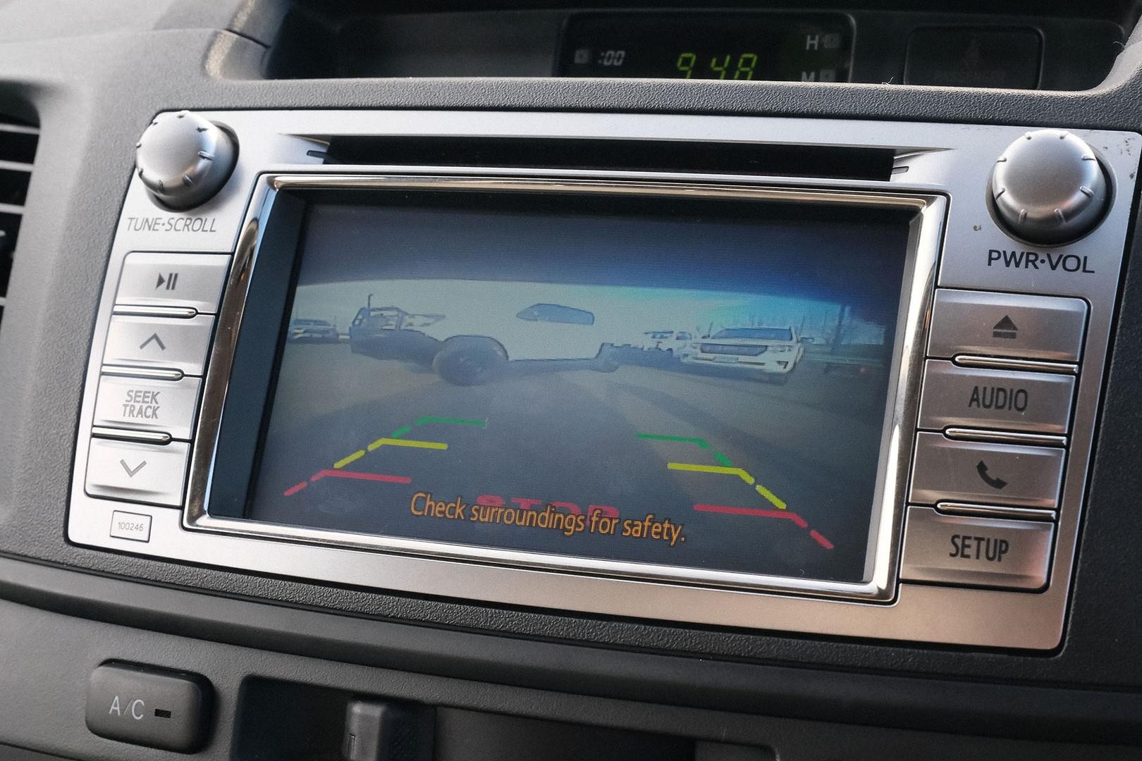Toyota Hilux image 3