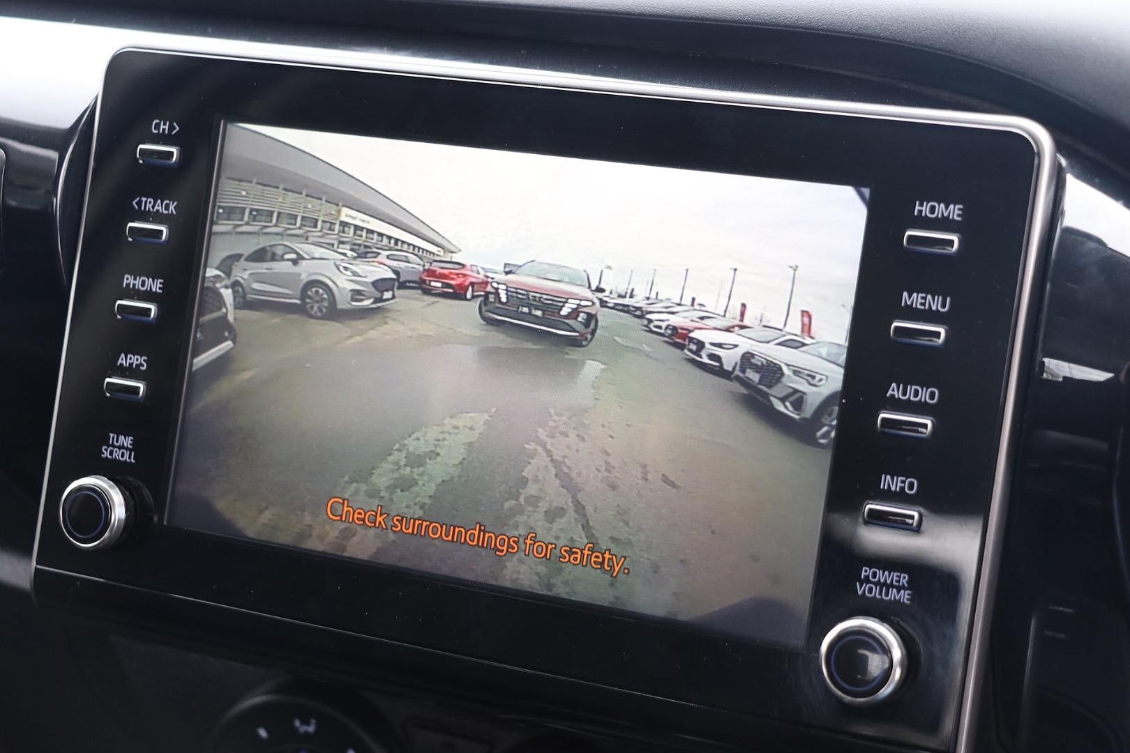Toyota Hilux image 4