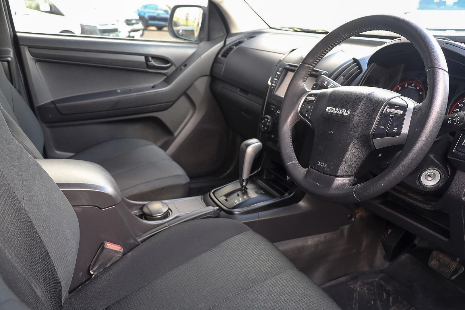 Isuzu D-max image 2
