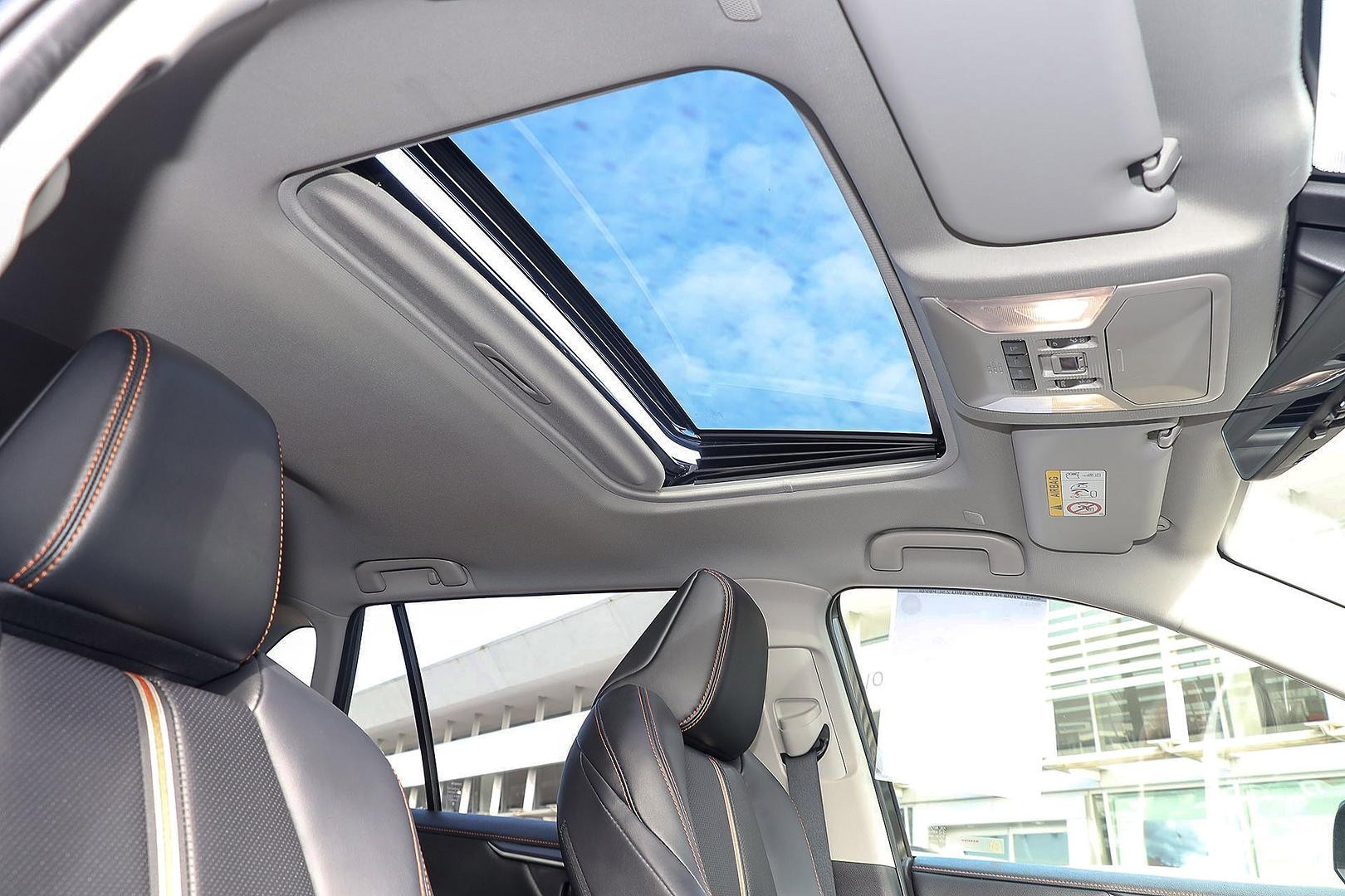 Toyota Rav4 image 4