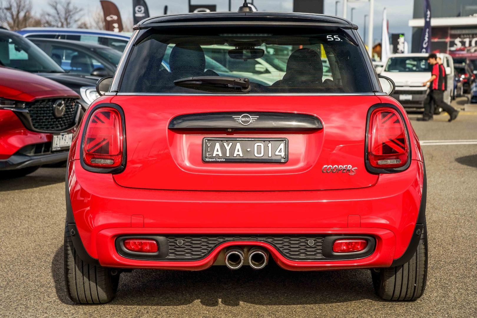 Mini Hatch image 4
