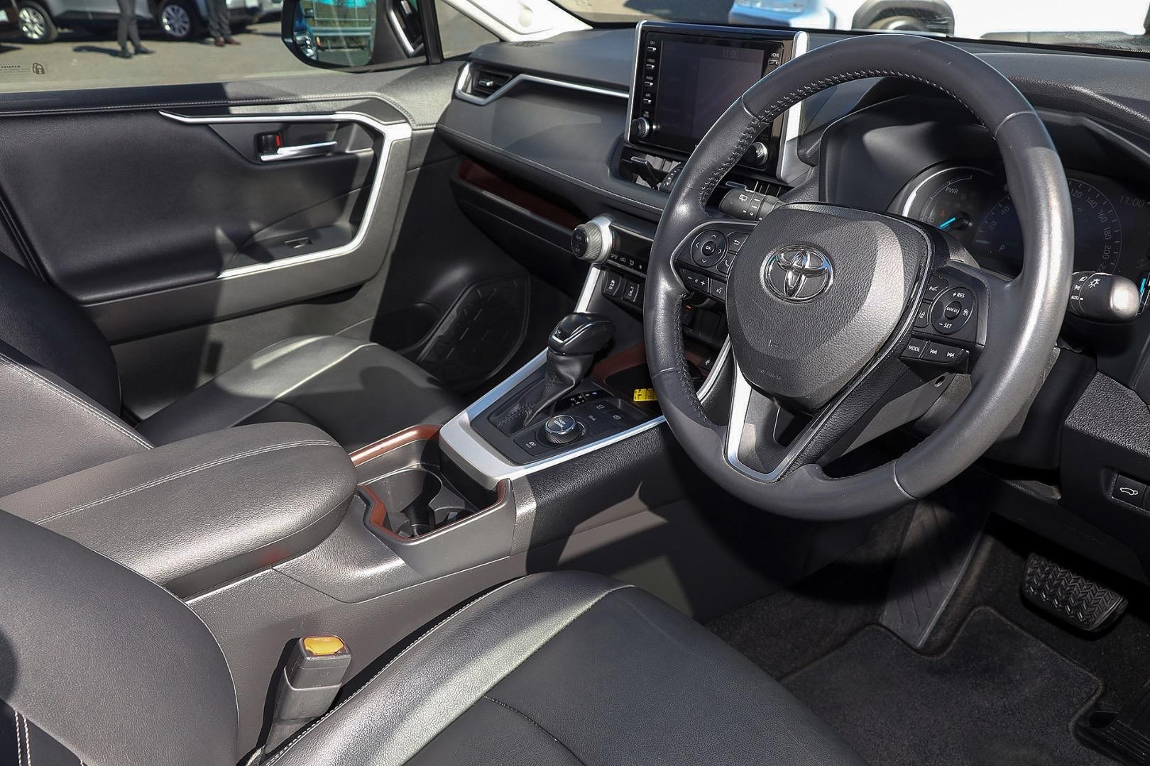 Toyota Rav4 image 3