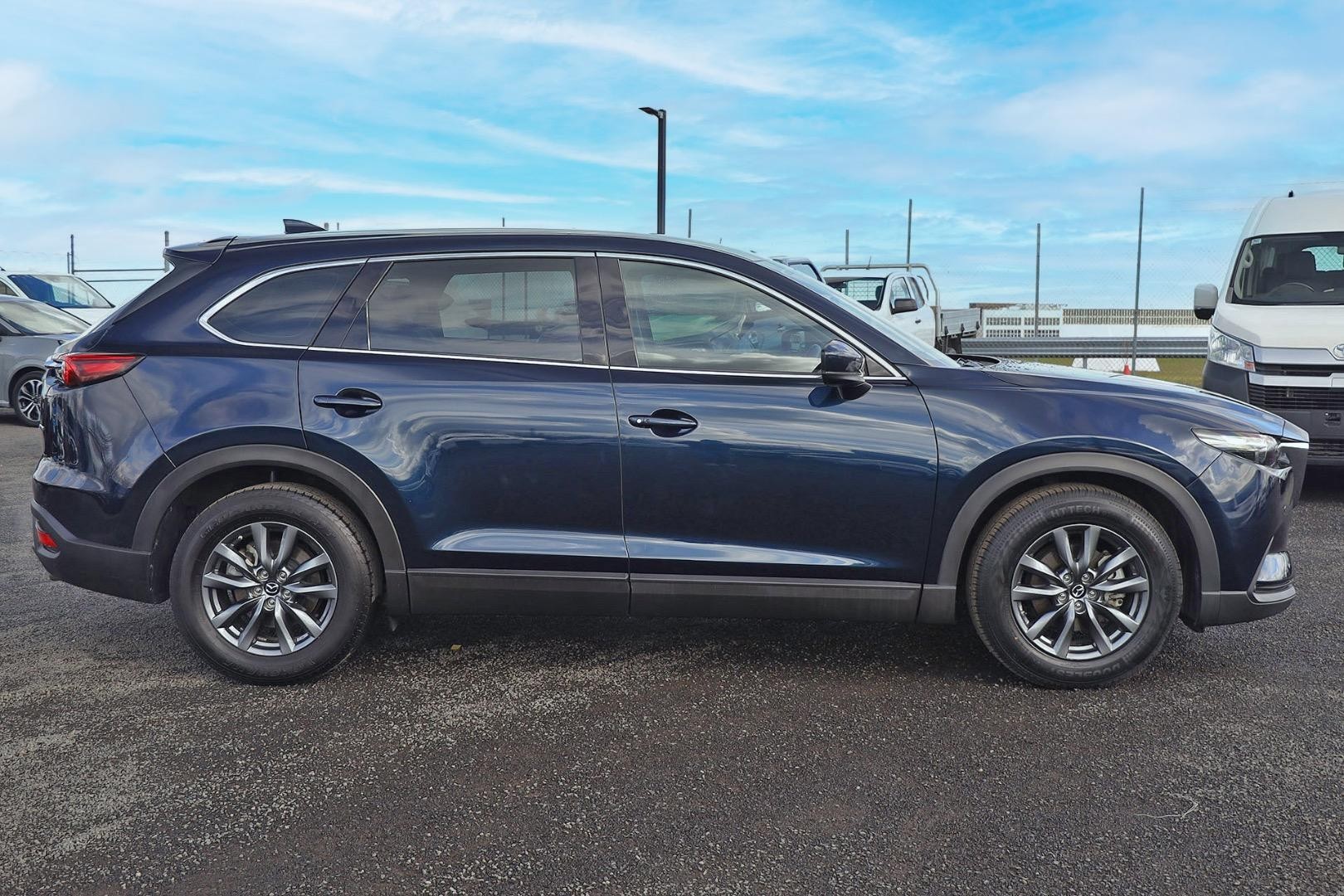 Mazda Cx-9 image 4