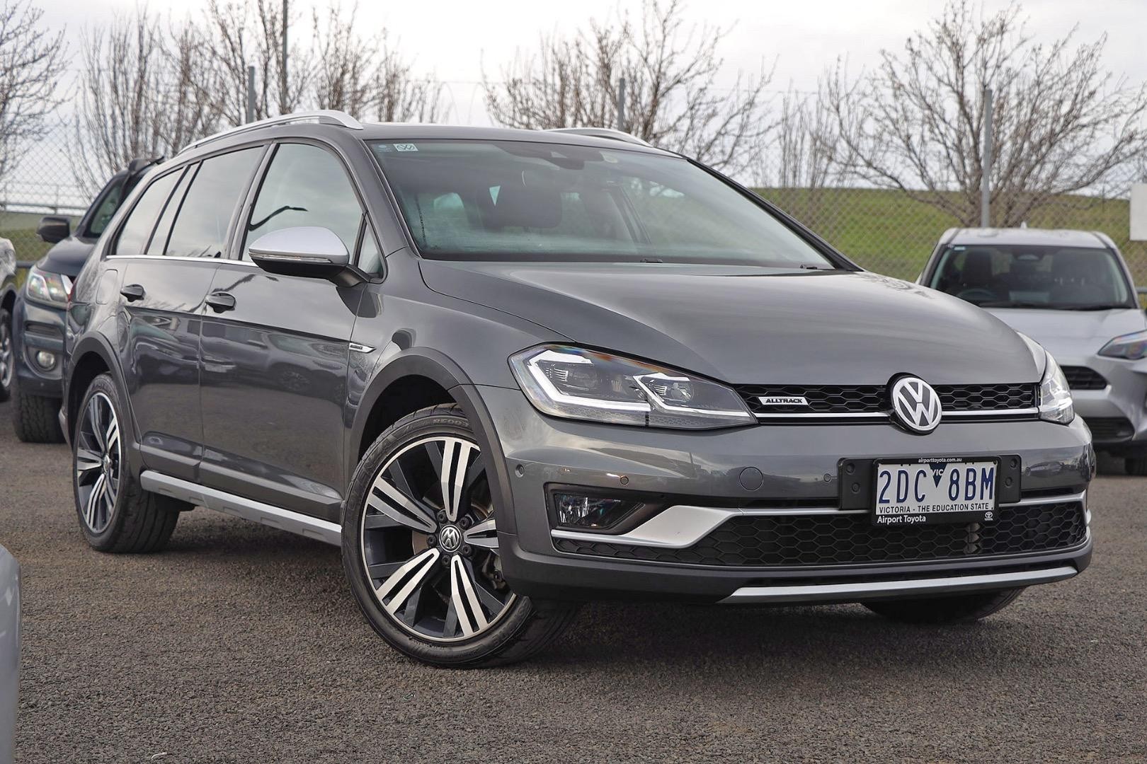 Volkswagen Golf image 1